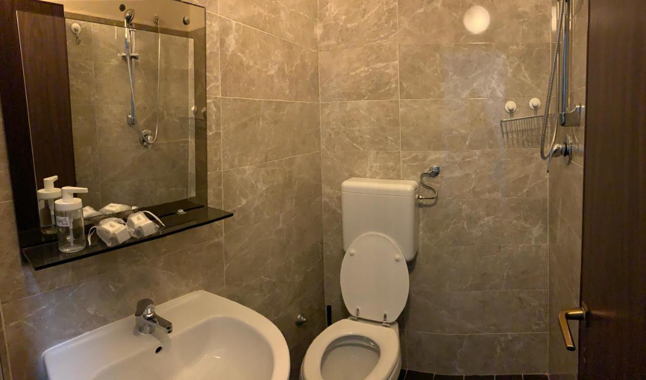 Hotel Neyra Beach Rimini Buitenkant foto