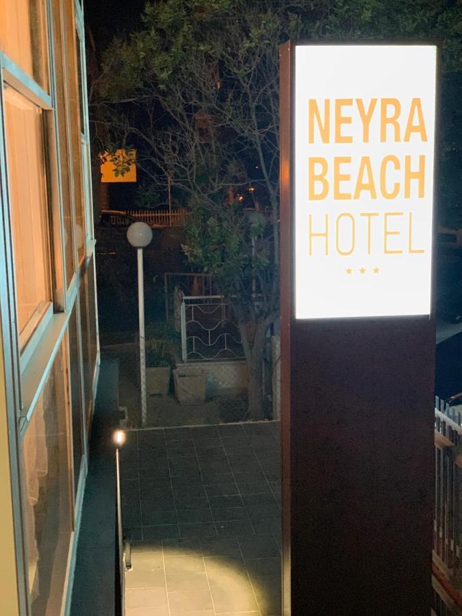 Hotel Neyra Beach Rimini Buitenkant foto